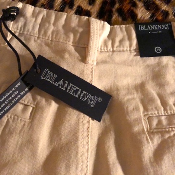 Women's Blank NYC Light Tan Shorts Size 29 - Picture 1 of 11